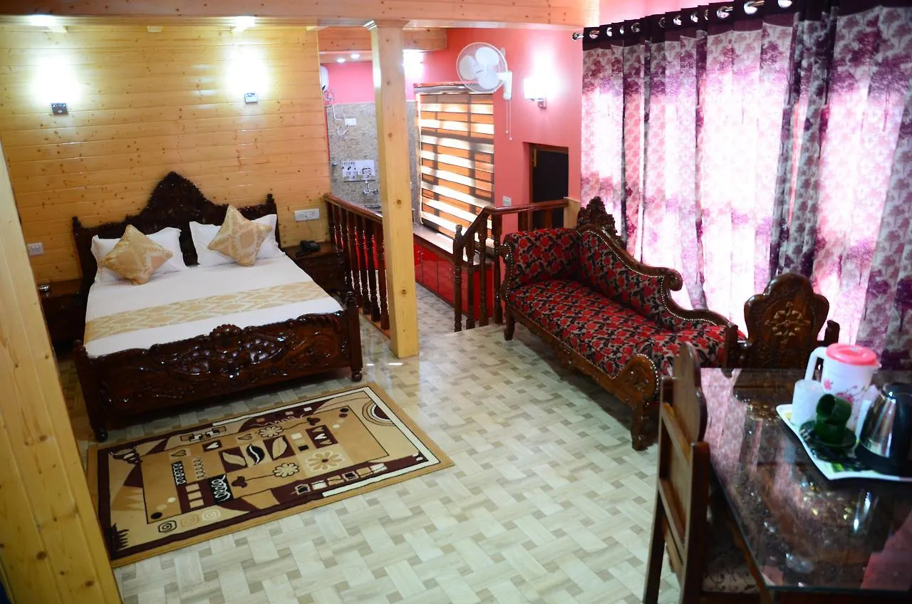Apple House Bed & Breakfast Shimla 2*,