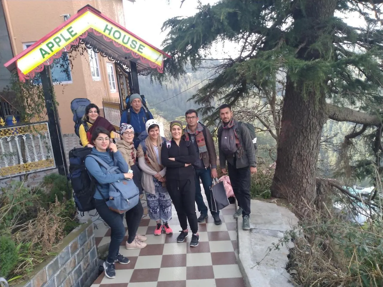 Apple House Bed & Breakfast Shimla 2*,